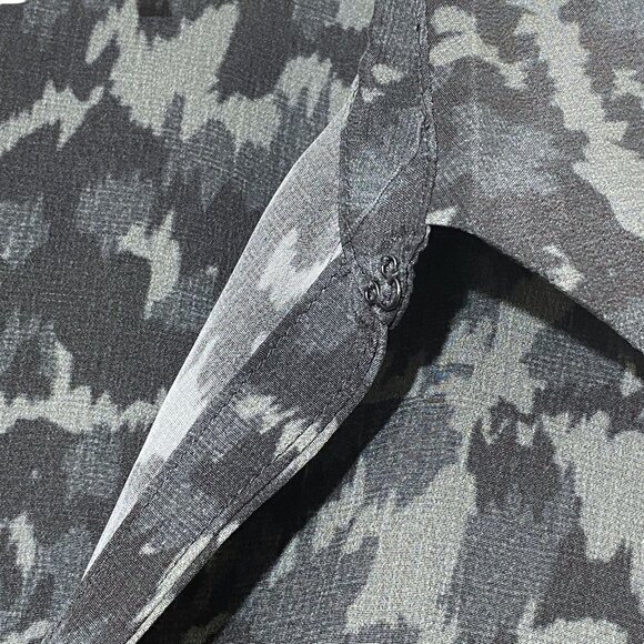 ECRU STYLE Womens Silk Blouse Size XS Gray Camo Long Sleeve Top Button up - Picture 13 of 15
